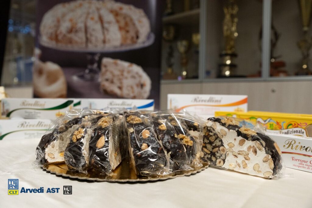 PanTorrone  Rivoltini è più di un dolce: è il simbolo di un sistema produttivo che tiene insieme abilità, creatività e territorio.